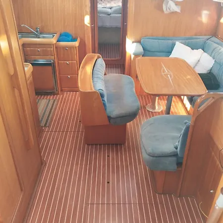 Botel Cassiopeia *