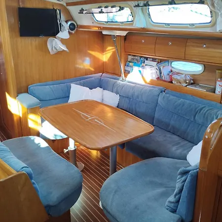 Botel Cassiopeia